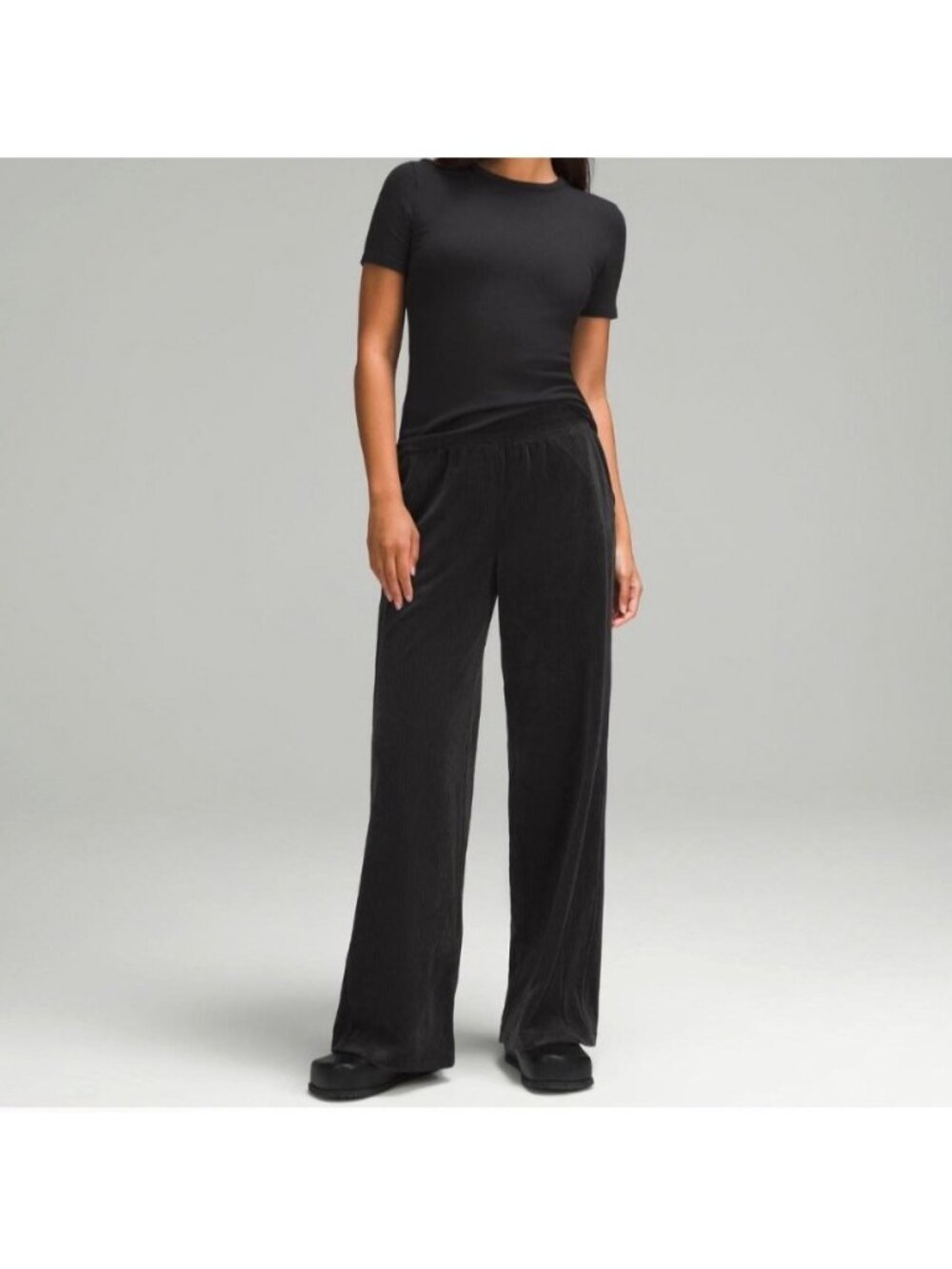 LULULEMON Women's Scuba Mid Rise Wide Leg Pants Velvet Cord Black